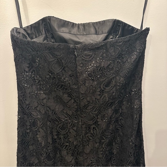 BCBG Maxazria Black Lace and Sequins Strapless dress. Women’s Medium. - Picture 9 of 10